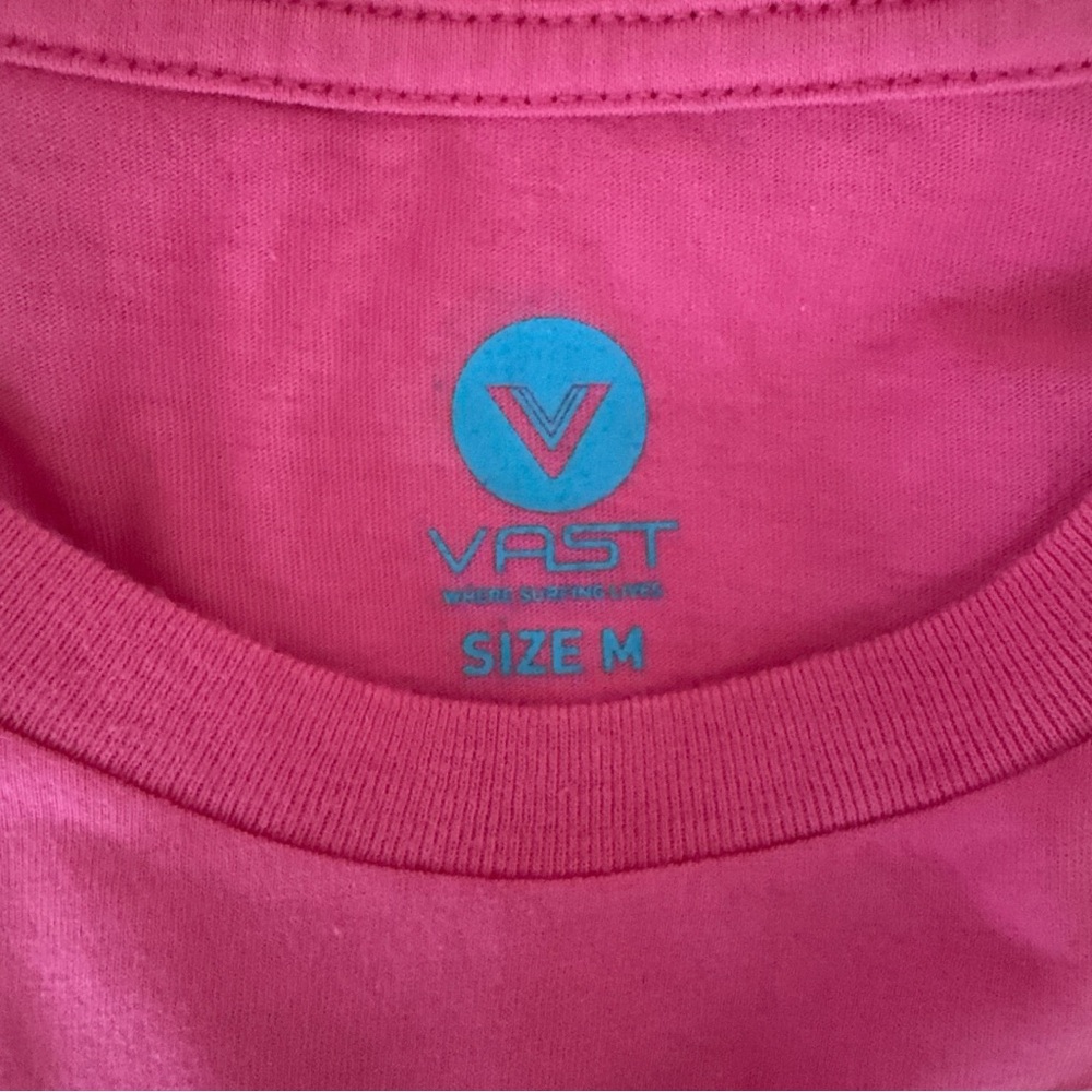 Vast Vintage Surfer Tee Fuchsia Size Medium NWT - Picture 4 of 10